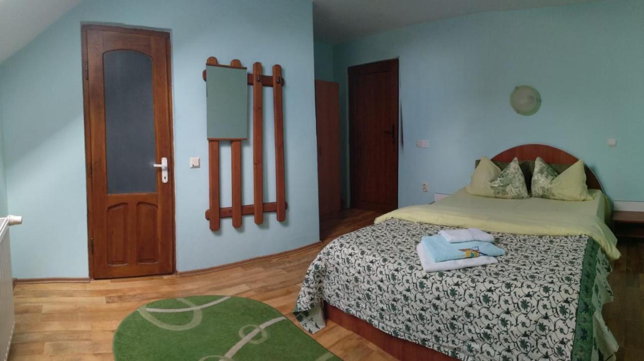 Casa Terzea Hotel Rîşnov Екстериор снимка