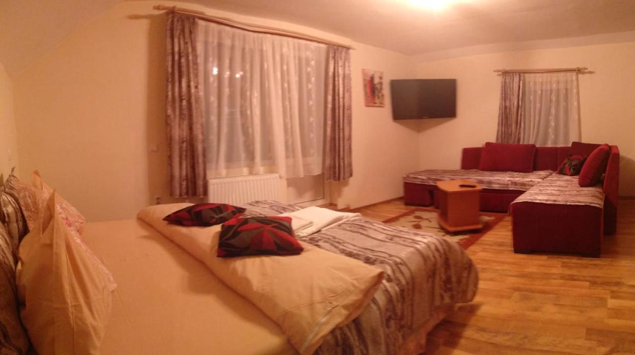 Casa Terzea Hotel Rîşnov Екстериор снимка